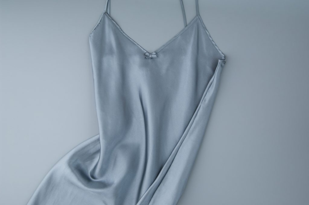 Long Silk Nightgown – A Timeless Piece 3